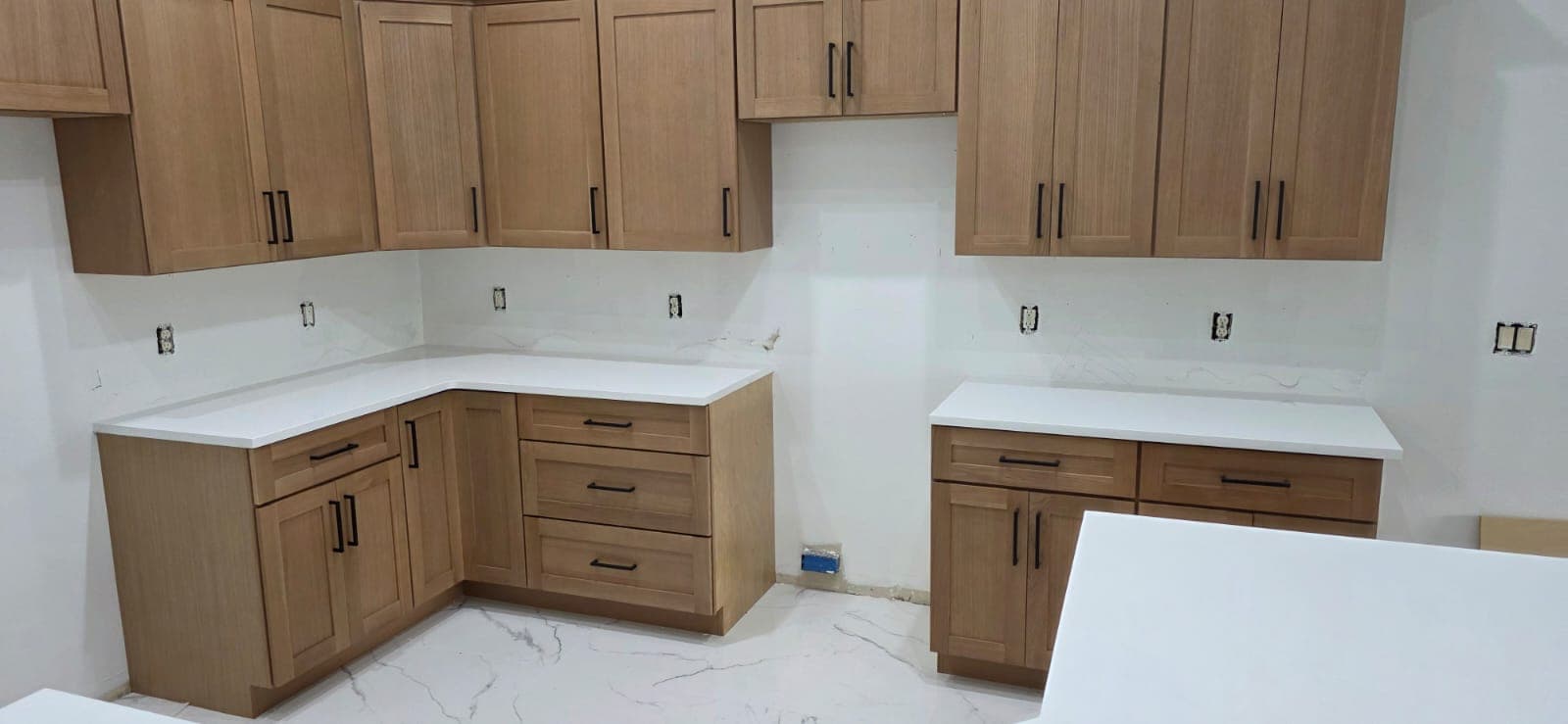 Modern minimalist kitchen